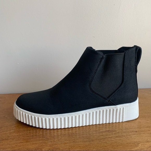 Susina Black Platform Chelsea Ankle Sneaker Boot Slip On Pull On - Picture 13 of 15